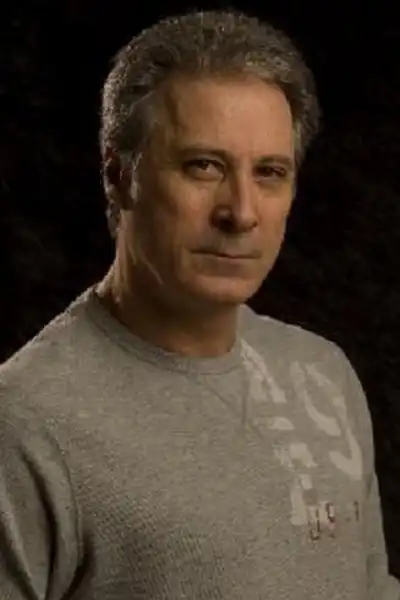 Garwin Sanford headshot