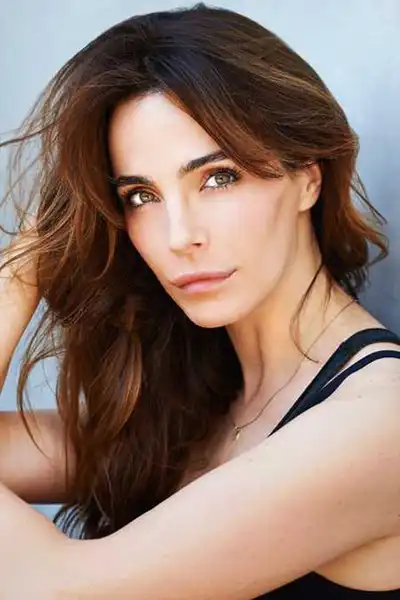 Lisa Sheridan headshot