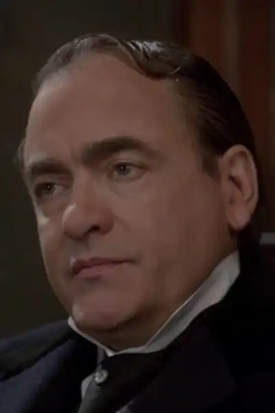 Michael Spencer-Davis headshot