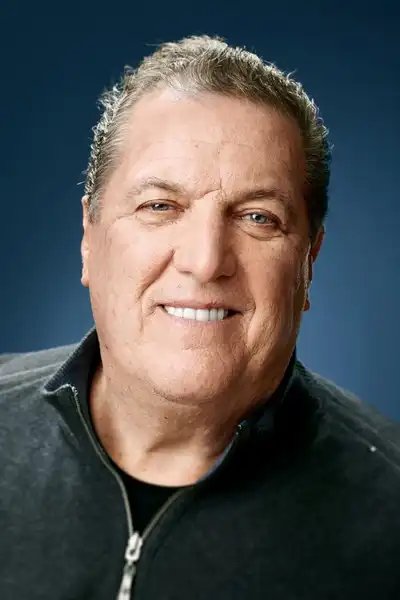Mike Starr headshot