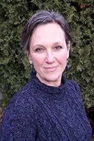 Robyn Stevan headshot