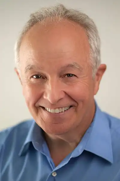 Paul Stewart headshot