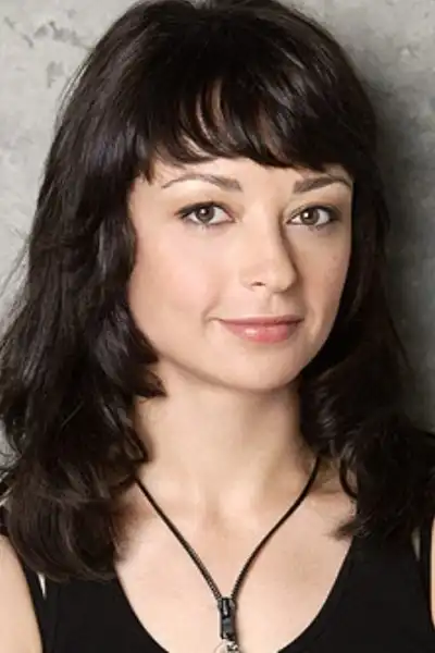 Sarah Strange headshot