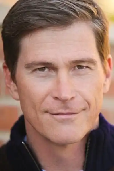 Hank Stratton headshot
