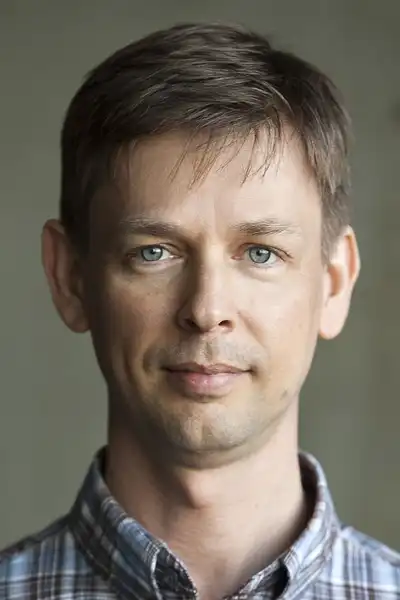 Haig Sutherland headshot