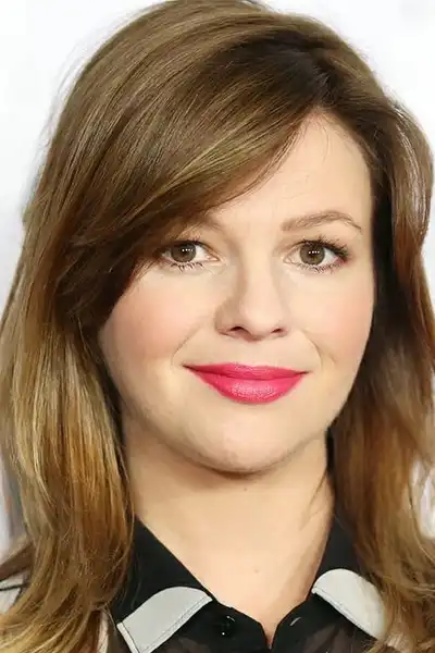 Amber Tamblyn headshot