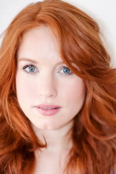 Maria Thayer headshot