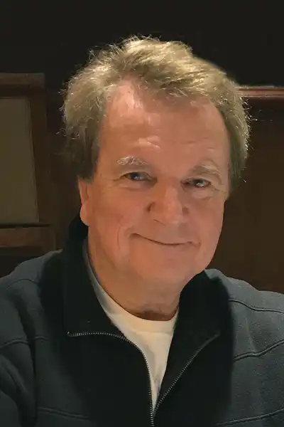 Dave Thomas headshot