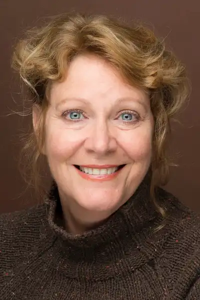 Shelley Thompson headshot