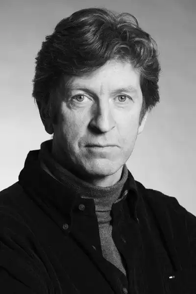 R.H. Thomson headshot
