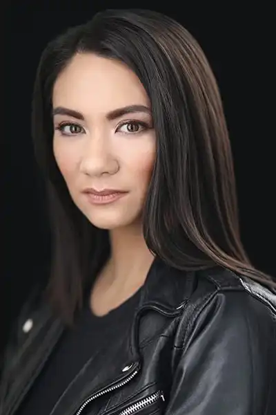 Cory Lee headshot