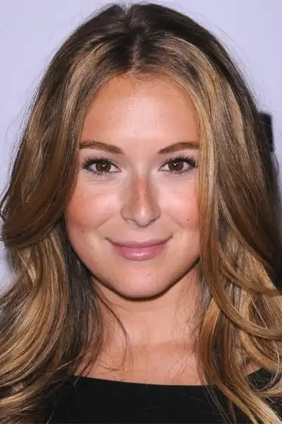 Alexa PenaVega headshot