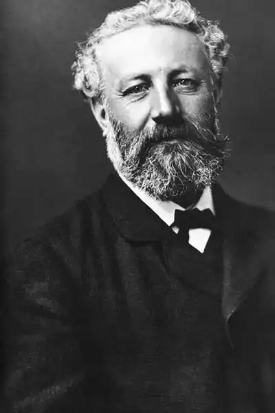 Jules Verne headshot