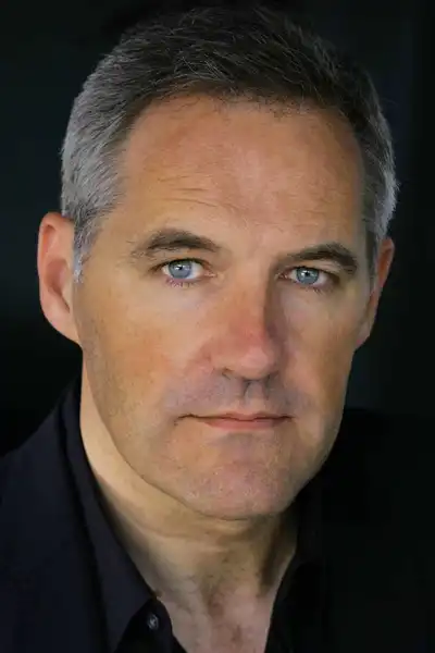 Peter Vollebregt headshot