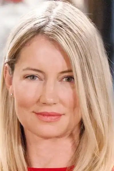 Cynthia Watros headshot