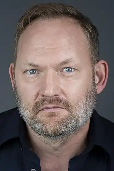Robin Wilcock headshot