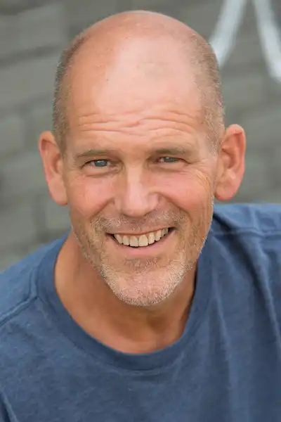 Bates Wilder headshot