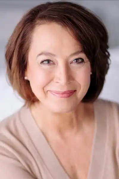 Christine Willes headshot