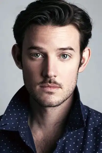 Evan Williams headshot