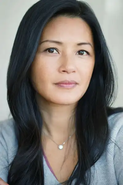 Theresa Wong headshot