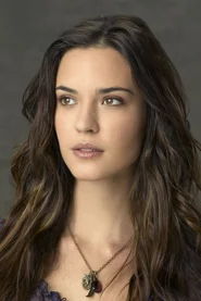 Odette Annable headshot