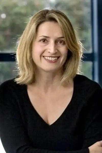 Beatrice Zeilinger headshot