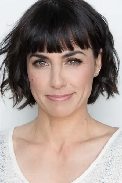 Constance Zimmer headshot
