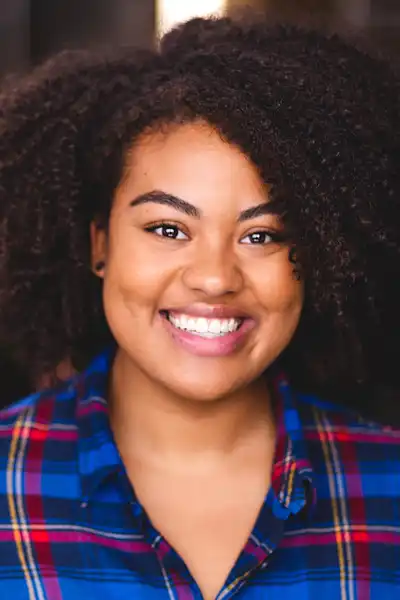Taylor Love headshot