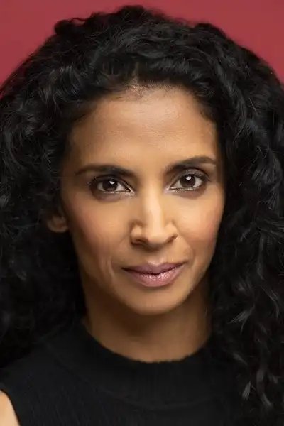 Amanda Khan headshot