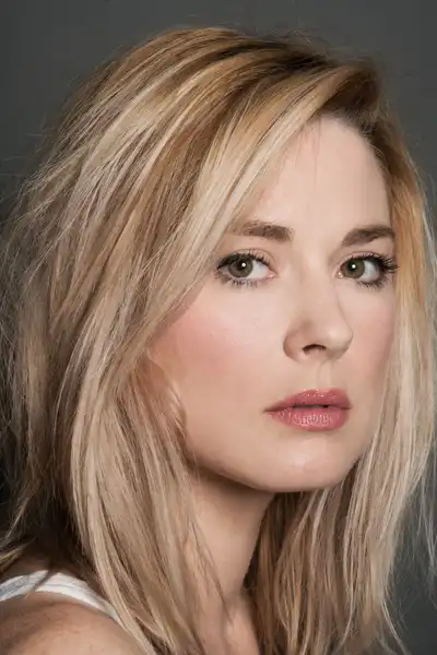 Alexandra Breckenridge headshot