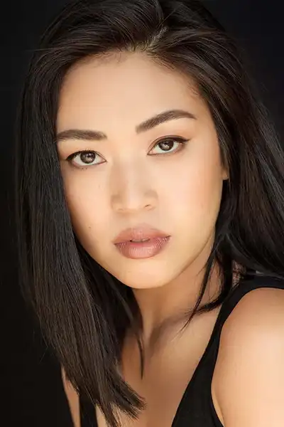 Frances Leigh headshot
