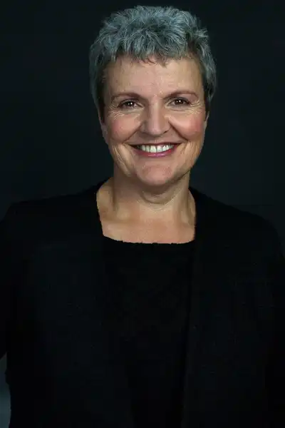 Rosemary Henderson headshot