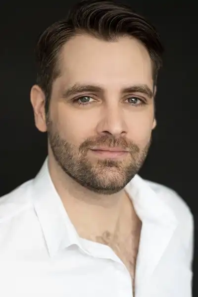 Douglas Walker headshot