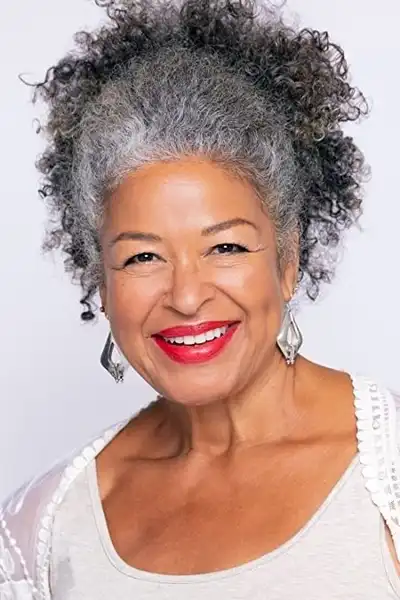 Deborah Barnes headshot