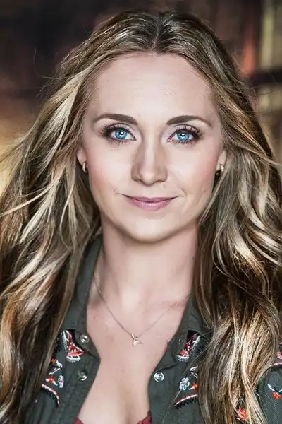 Amber Marshall headshot