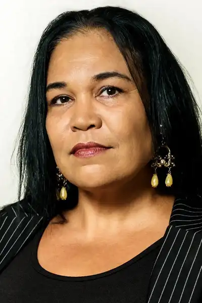 Shereen Balles headshot