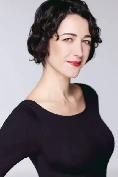 Tara Nicodemo headshot