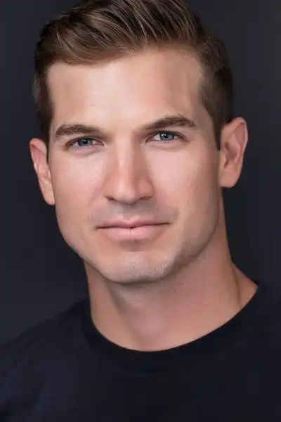 Reyn Halford headshot