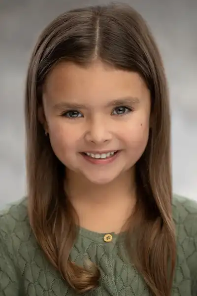 Mila Jones headshot