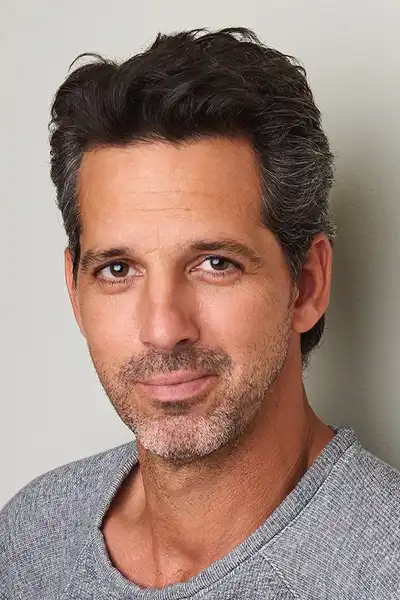 Terry Maratos headshot