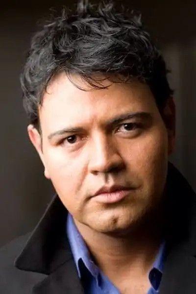 Juan Carlos Velis headshot
