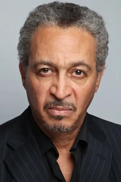 Geoffrey Burton headshot