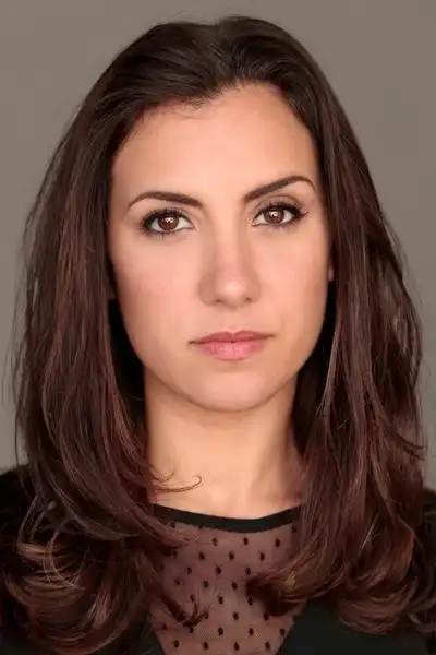 Annika Marks headshot