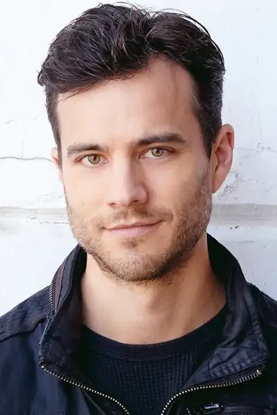Kristopher Turner headshot