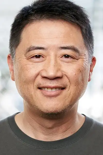 Stanley Jung headshot