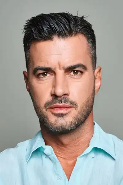 Giannis Tsimitselis headshot