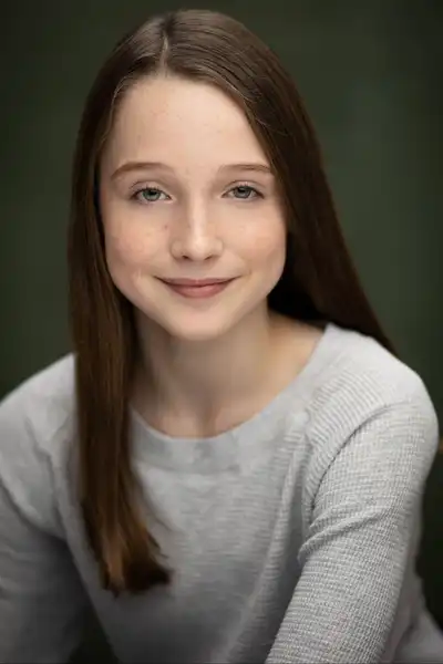 Novah Lynn Foley headshot