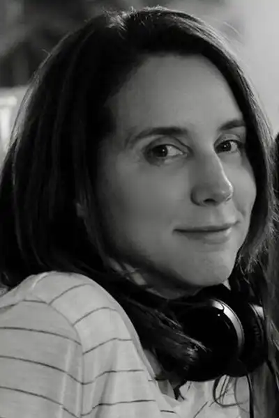 Amy Barrett headshot