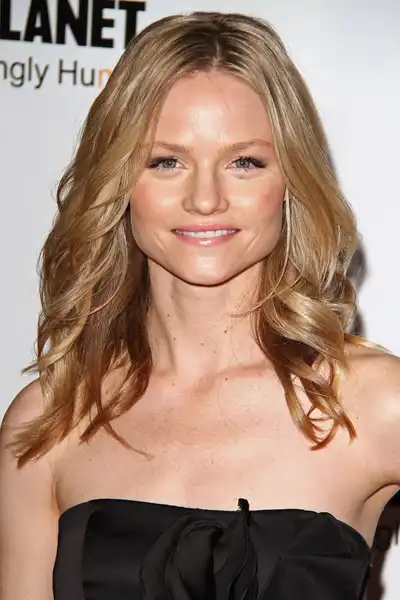 Lindsay Pulsipher headshot