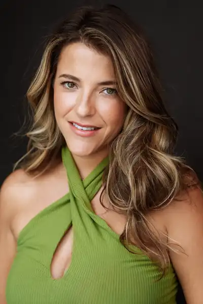 Paula Brancati headshot